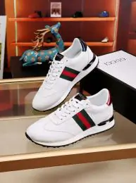 gucci decontractees chaussures pour homme s_122057a